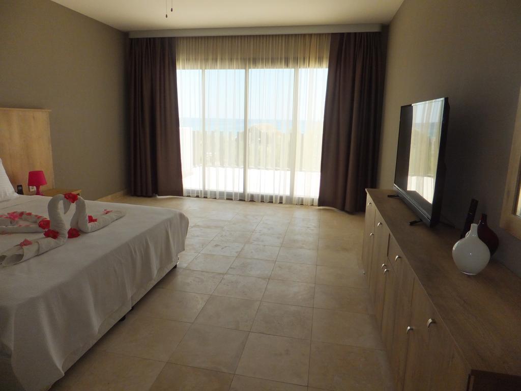 Aytas Hotel Ayvalı エクステリア 写真